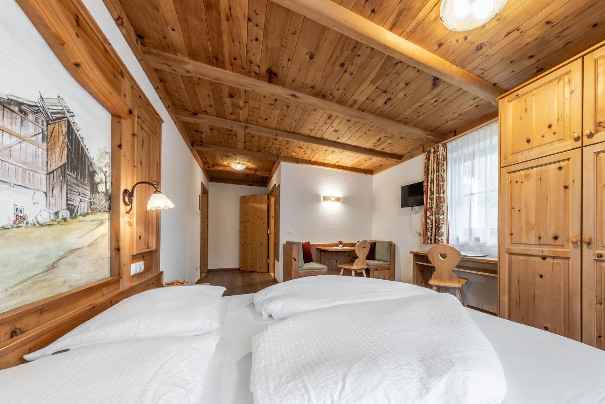 Hotel Pension Odles سان مارتينو-إن-باديا المظهر الخارجي الصورة